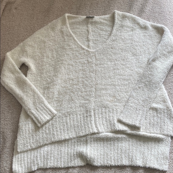 Show Me Your MuMu Sweaters - Cozy V-Neck White Women's Sweater